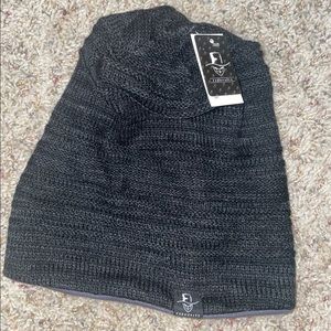 NWT beenie beanie hat cap 🧢 🐧